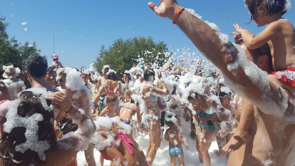 Fiesta de la espuma en Valencia