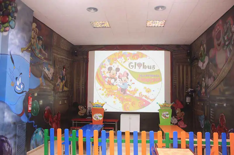 pantalla-gigante-globus-animacions1
