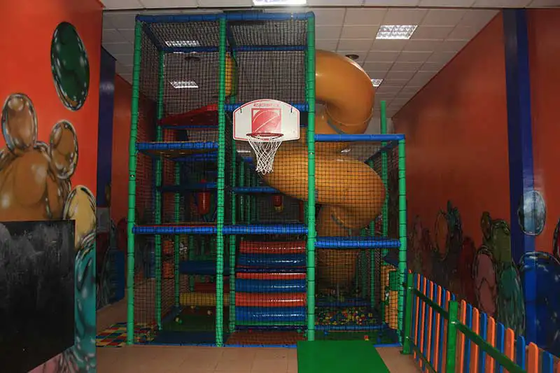 zona-juegos-2-globus-animacions